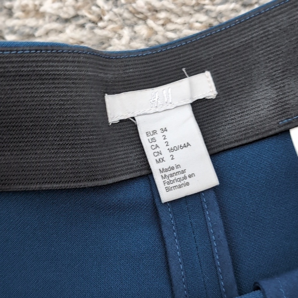 H&M High Rise Blue Shorts - Picture 3 of 6
